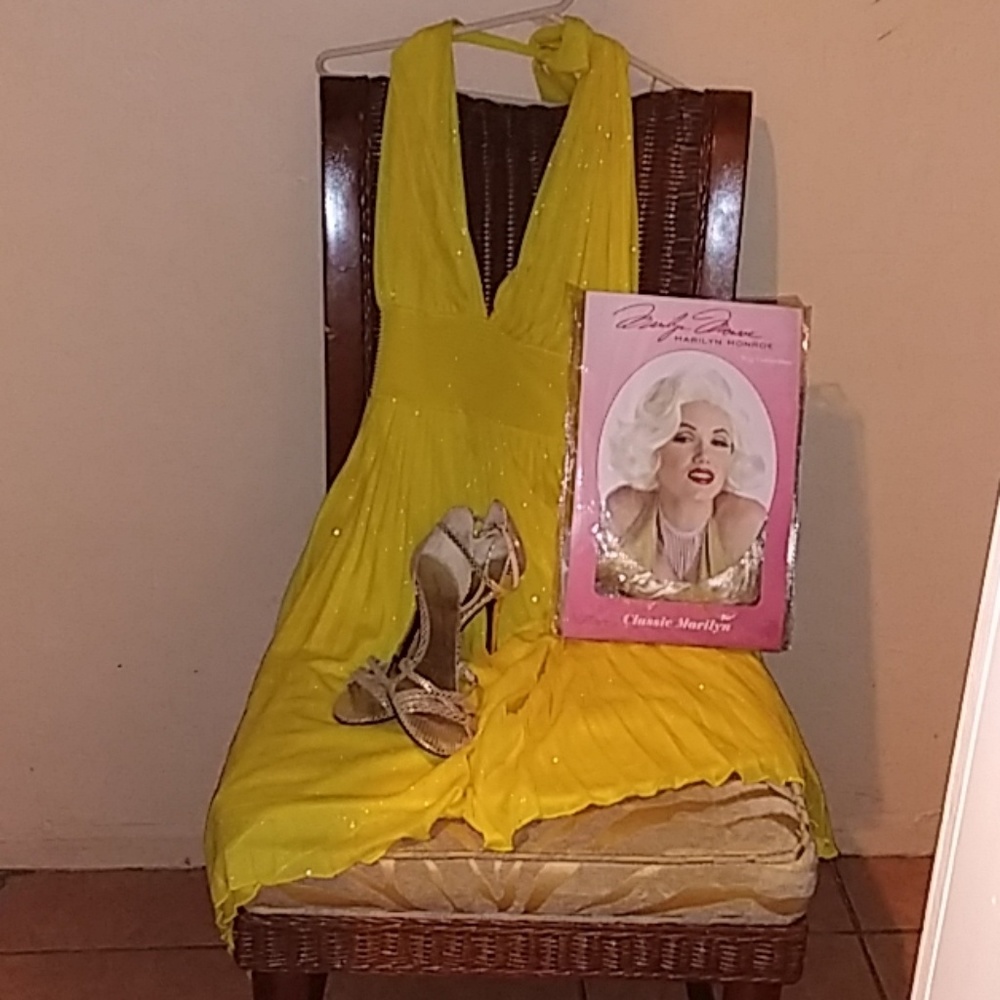 Marilyn Monroe Vintage Glitter Carolina Dress Acc.